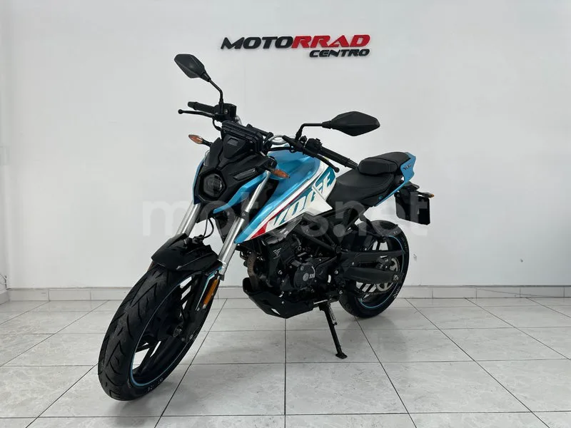 Voge 125R - Vista 3