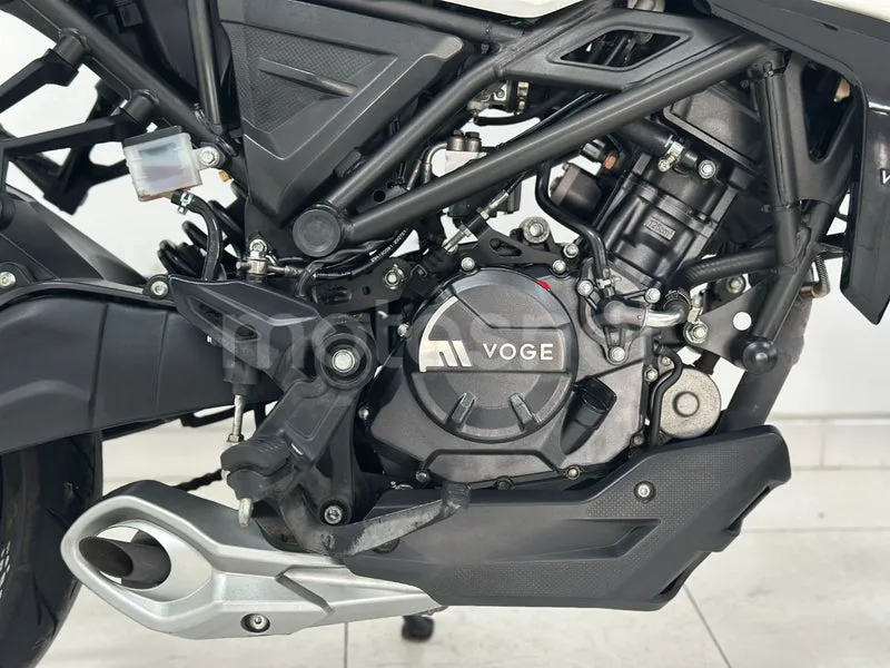 Voge 125R - Vista 23