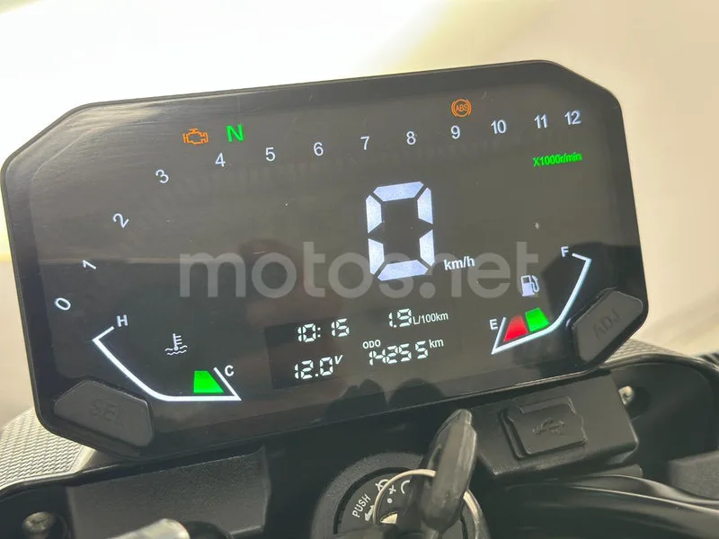 Voge 125R - Vista 27