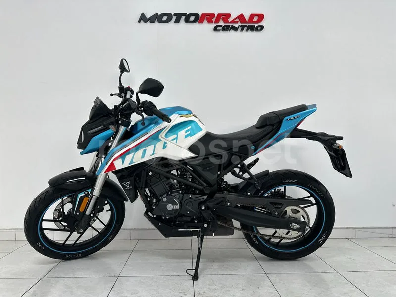 Voge 125R - Vista 4
