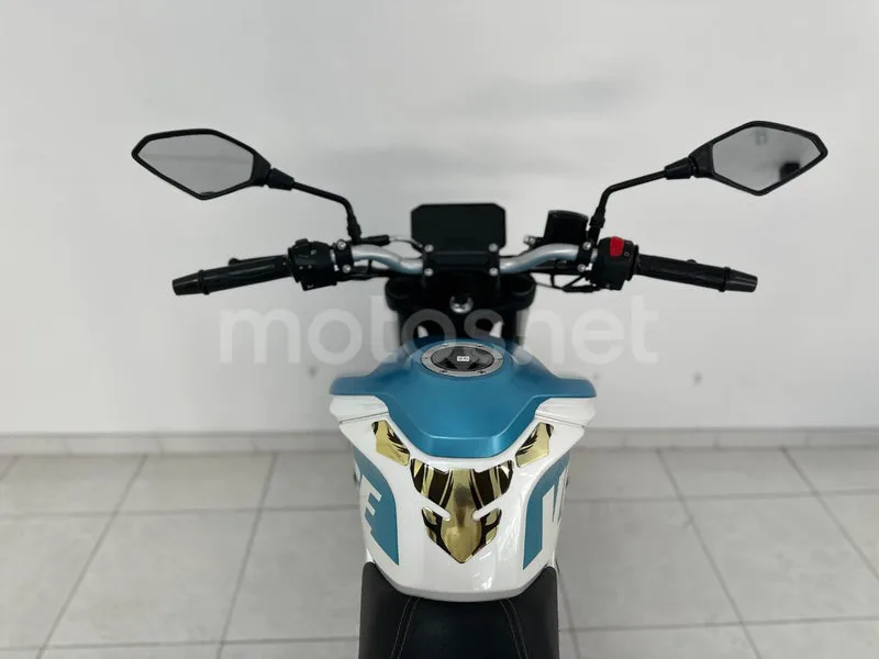Voge 125R - Vista 7