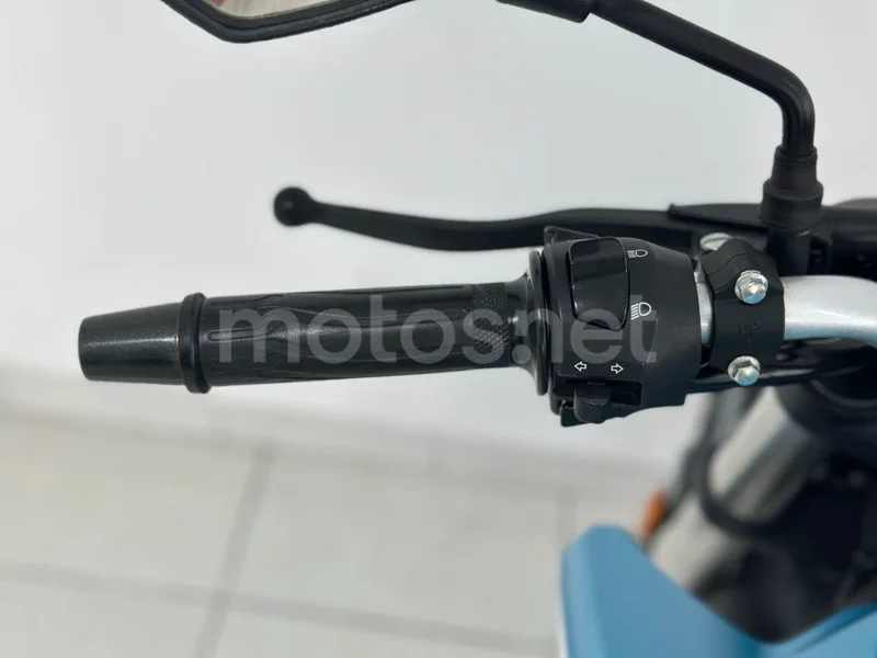 Voge 125R - Vista 9