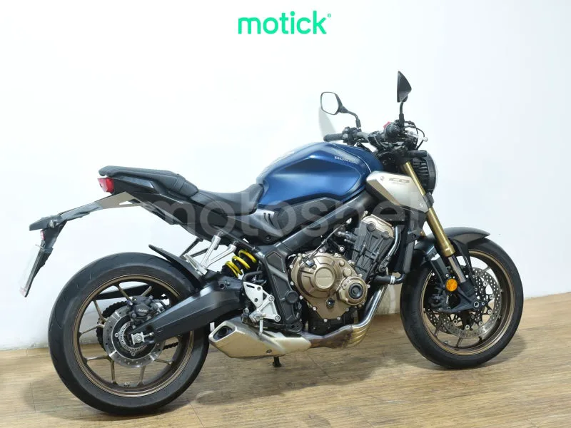 Honda CB650R - Vista 10