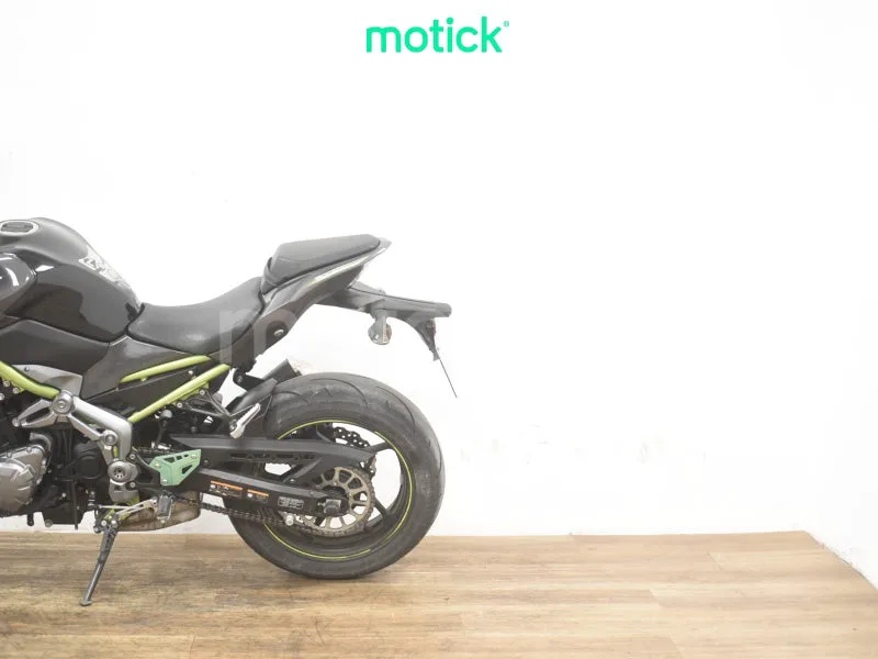 Kawasaki Z900 - Vista 8
