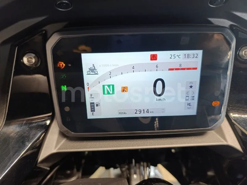 Honda Forza 750 - Vista 3