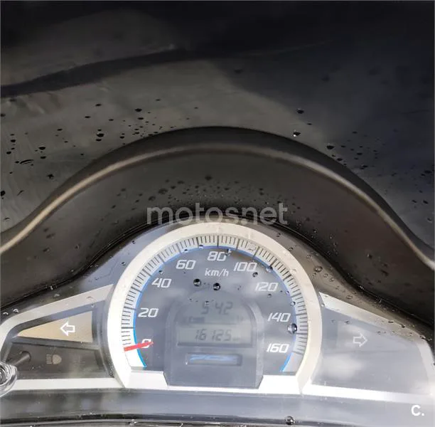 Honda PCX125 - Vista 3