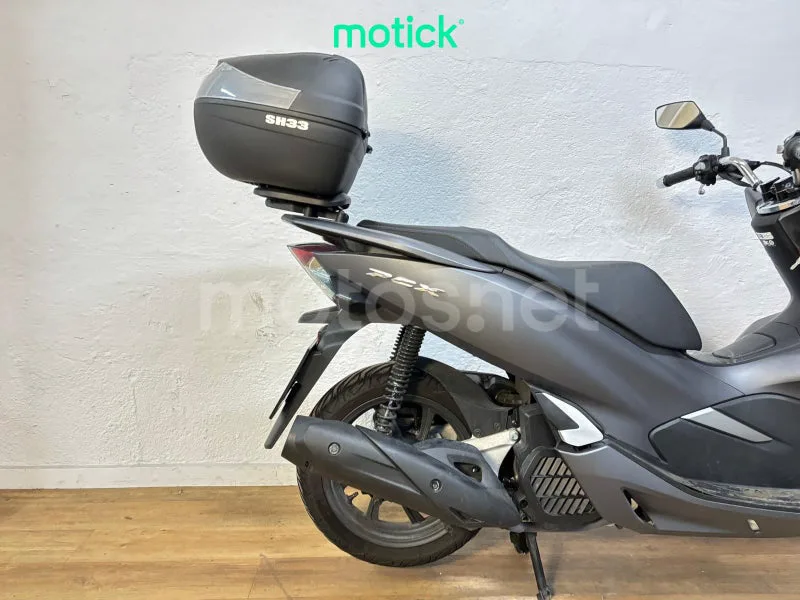 Honda PCX125 - Vista 3