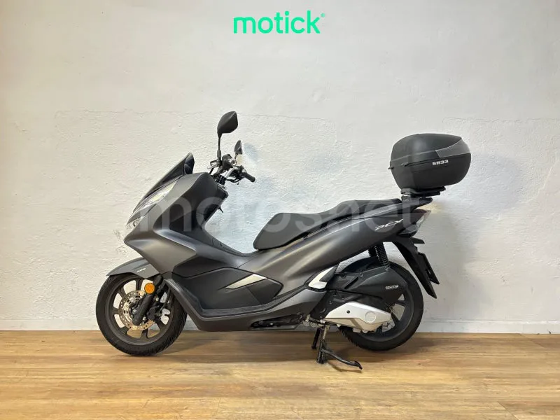 Honda PCX125 - Vista 6
