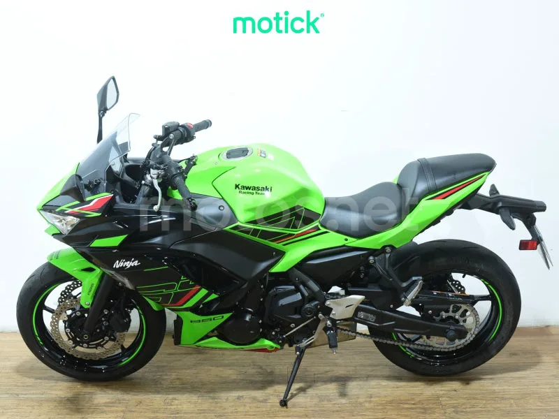 Kawasaki Ninja 650 - Vista 7