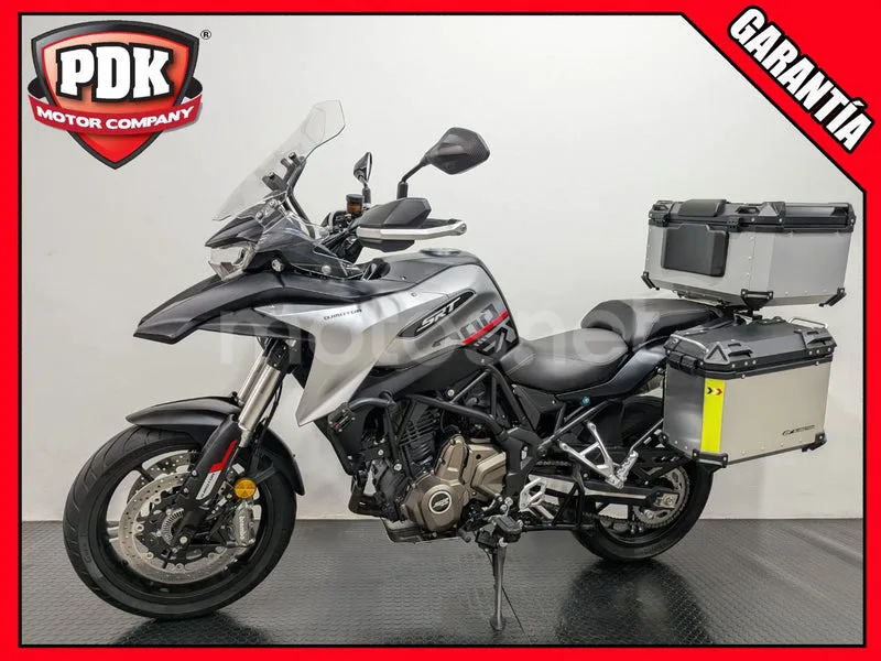 QJ Motor SRT 700 4900 € 2025 Madrid - 1