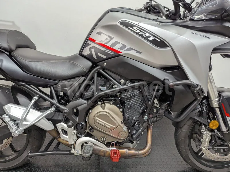 QJ Motor SRT 700 - Vista 7
