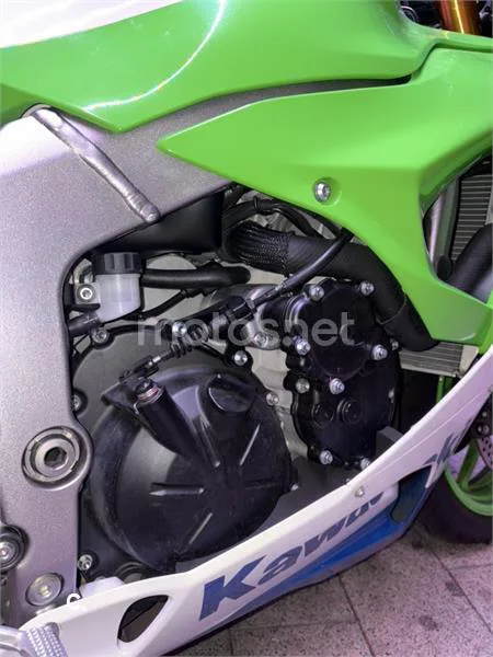 Kawasaki Ninja ZX-6R - Vista 11