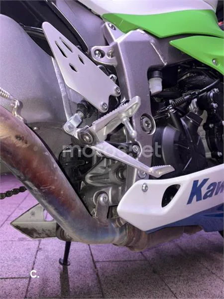 Kawasaki Ninja ZX-6R - Vista 12