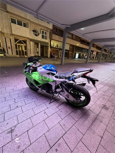 Kawasaki Ninja ZX-6R - Vista 5