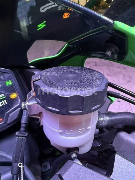 Kawasaki Ninja ZX-6R - Vista 9