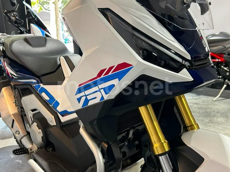 Honda X-ADV - Vista 12