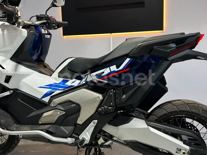 Honda X-ADV - Vista 3