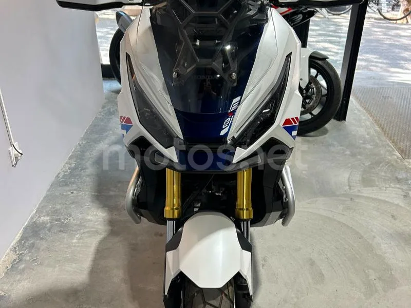 Honda X-ADV - Vista 5