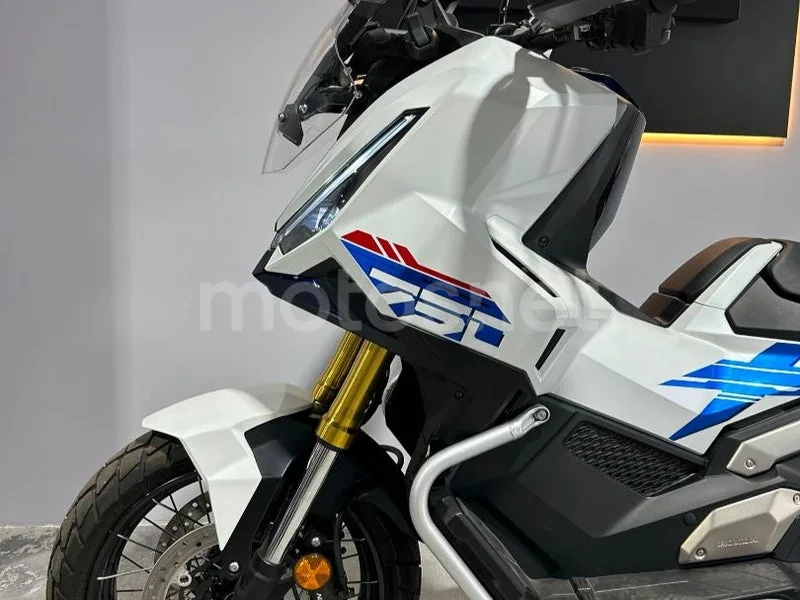 Honda X-ADV - Vista 6