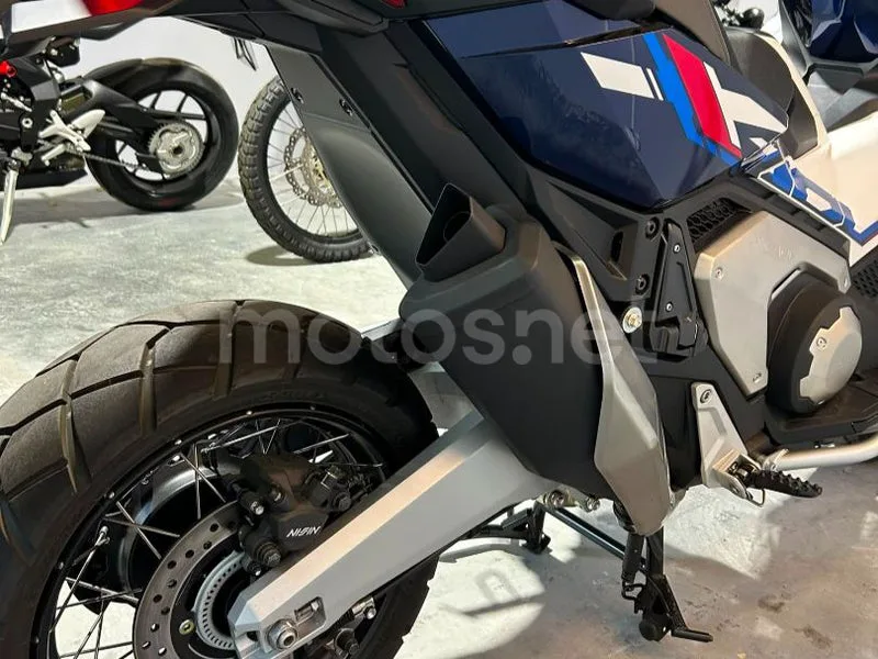 Honda X-ADV - Vista 9