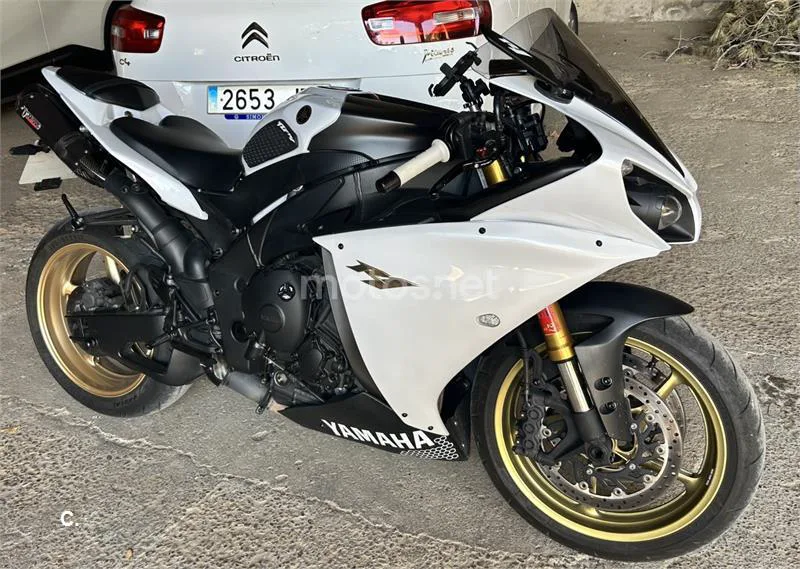 Yamaha YZF-R1 - Vista 4
