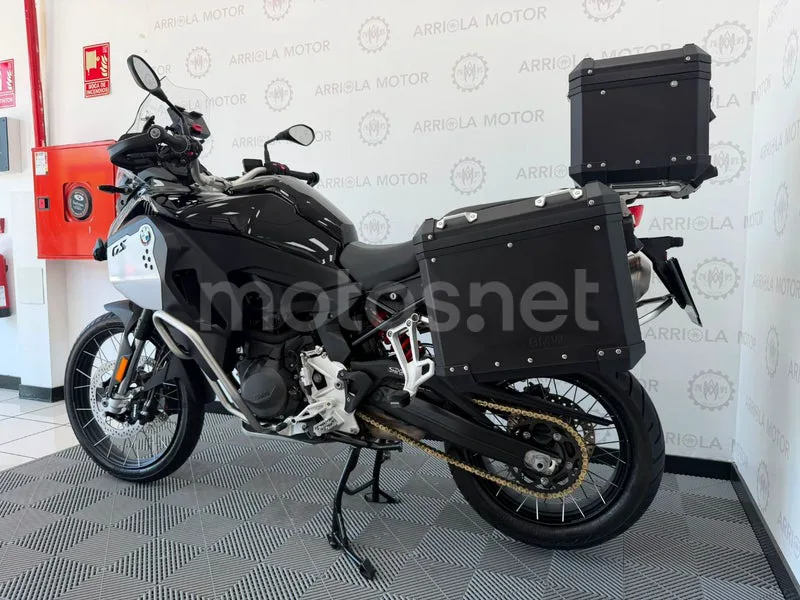 BMW F 900 GS - Vista 3