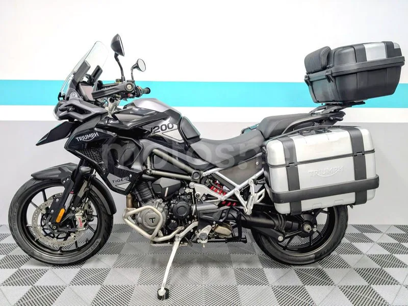 Triumph Tiger 1200 - Vista 5