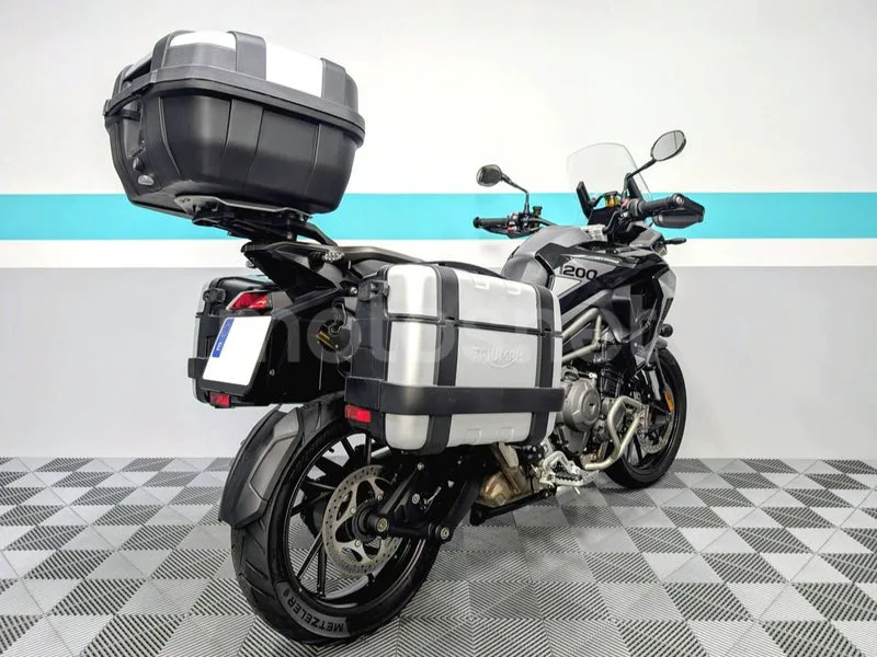Triumph Tiger 1200 - Vista 8