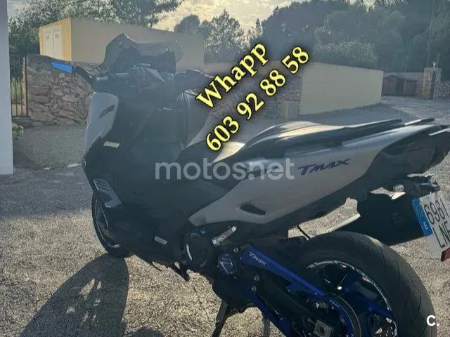Yamaha TMAX - Vista 3