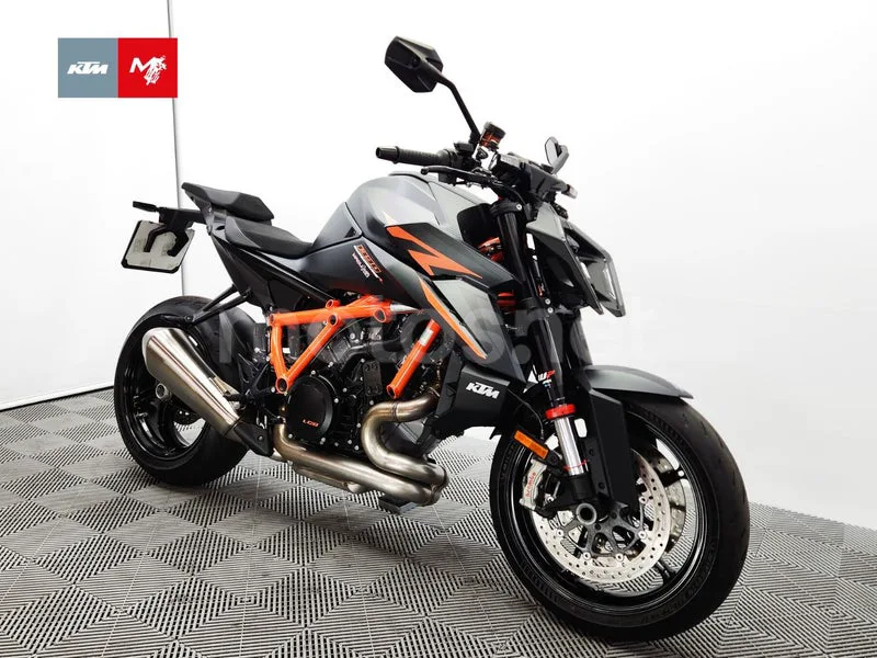 KTM 1390 Super Duke R 17.399 € 2024 Barcelona - 2