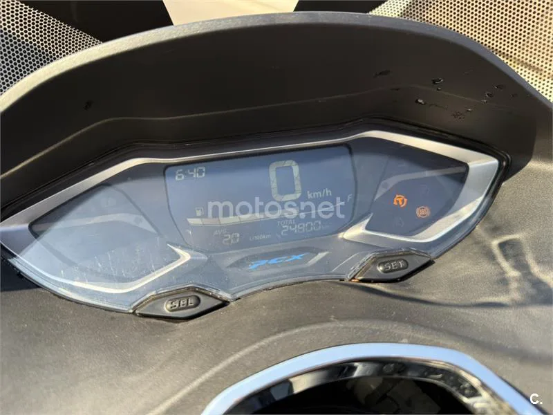 Honda PCX125 - Vista 5