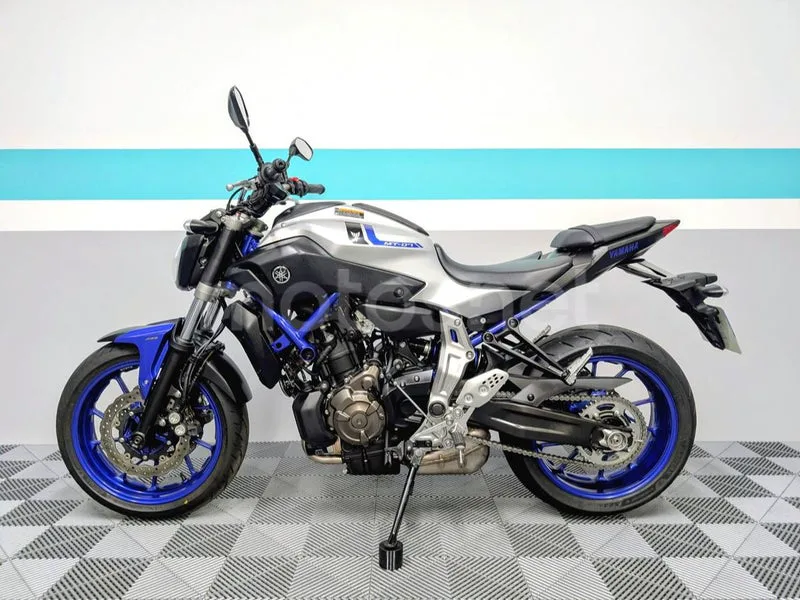 Yamaha MT-07 - Vista 5