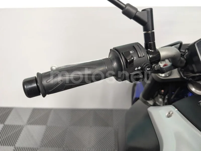 Yamaha MT-07 - Vista 10