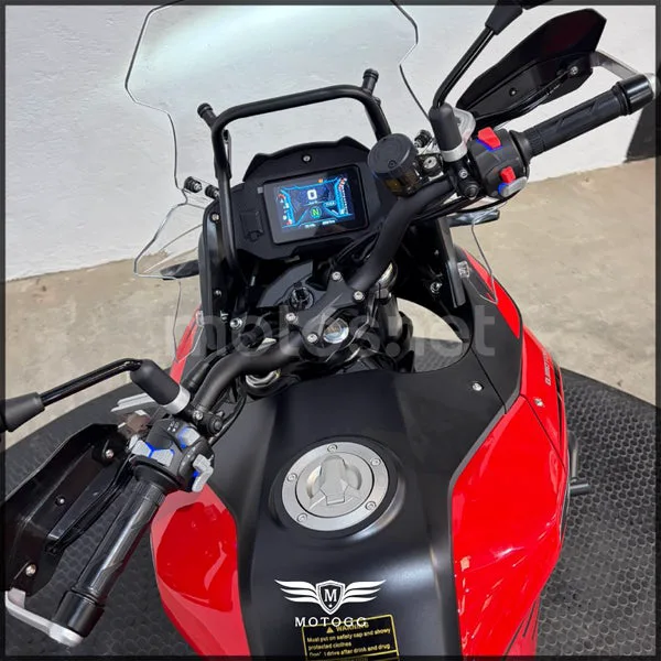 QJ Motor SRT 700 X - Vista 8