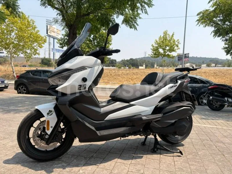 Voge SR4 Max 3999 € 2024 Cáceres - 1