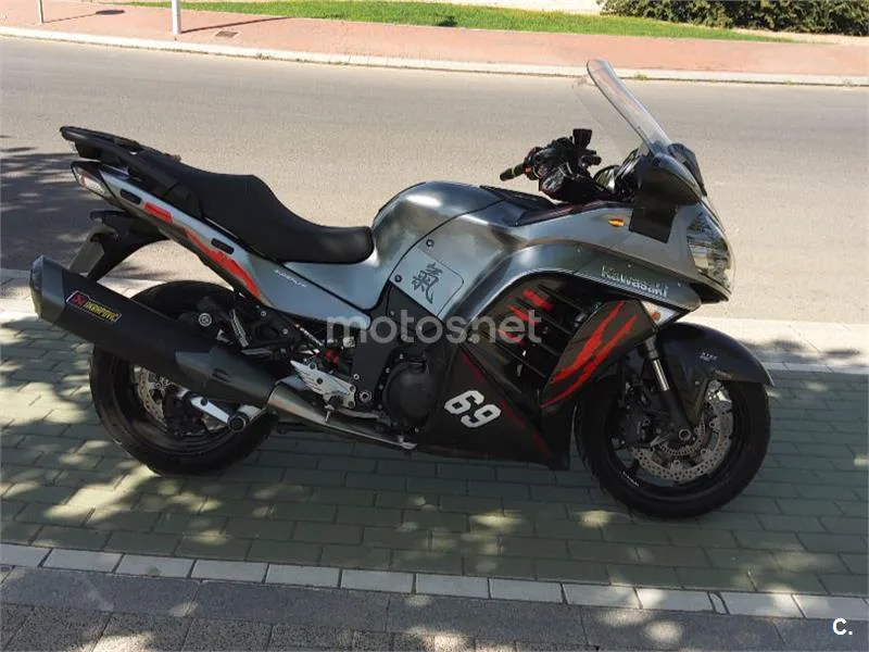 Kawasaki 1400GTR - Vista 3