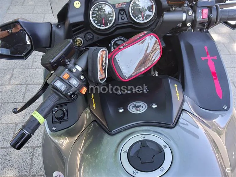 Kawasaki 1400GTR - Vista 6