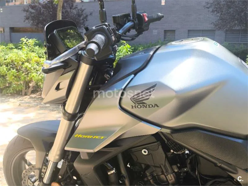 Honda CB750 Hornet - Vista 7