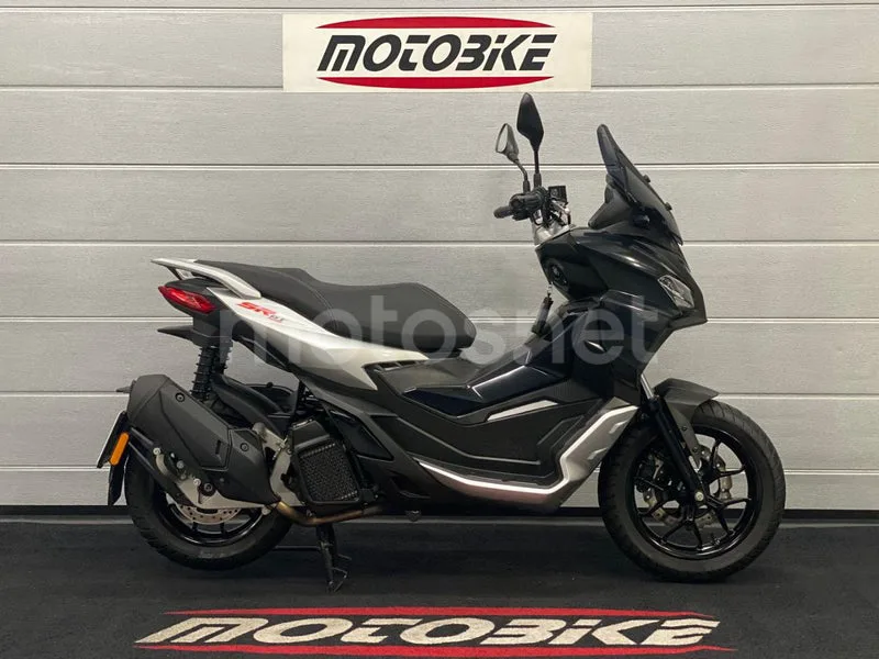 Aprilia SR GT 125 2750 € 2024 Tarragona - 1