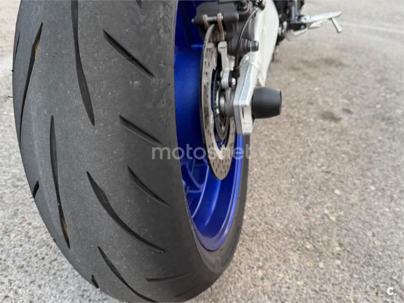 Yamaha MT-09 - Vista 5