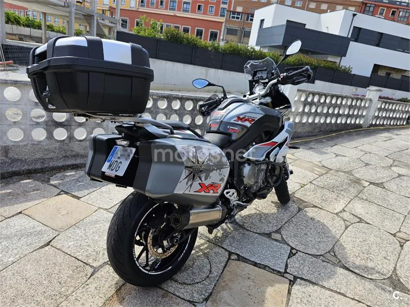BMW S 1000 XR - Vista 3