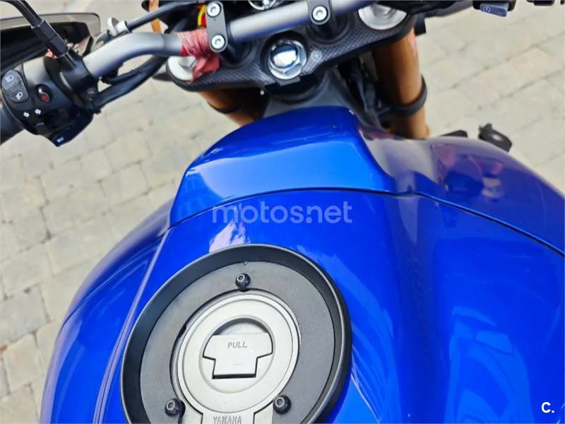 Yamaha FZ8 - Vista 9