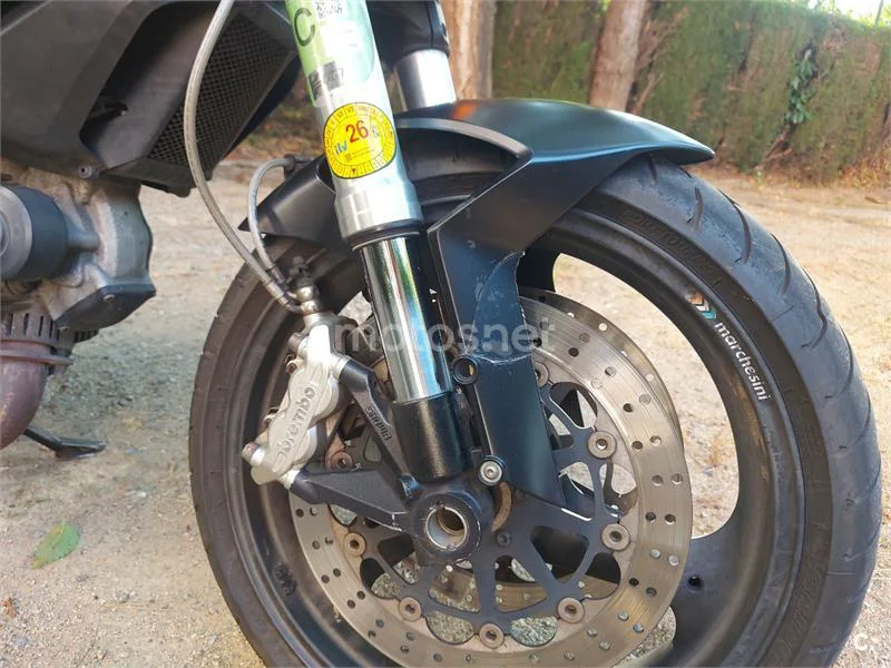 Ducati Monster 696 - Vista 5