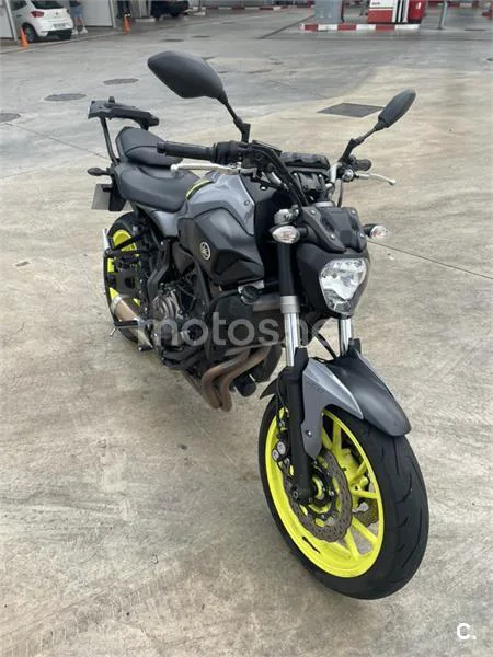 Yamaha MT-07 - Vista 3