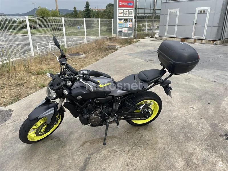 Yamaha MT-07 - Vista 4