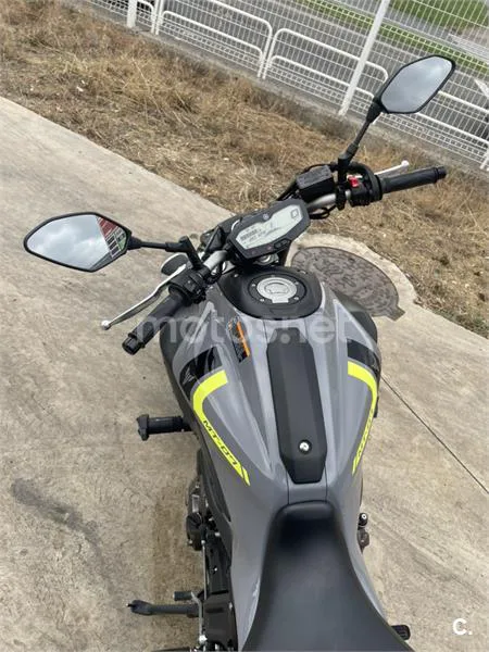 Yamaha MT-07 - Vista 6