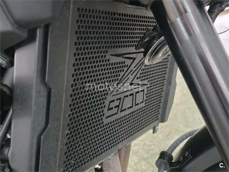 Kawasaki Z900 - Vista 10