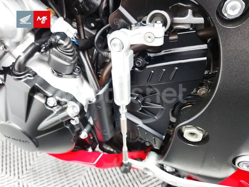 Honda CBR1000RR-R Fireblade - Vista 17