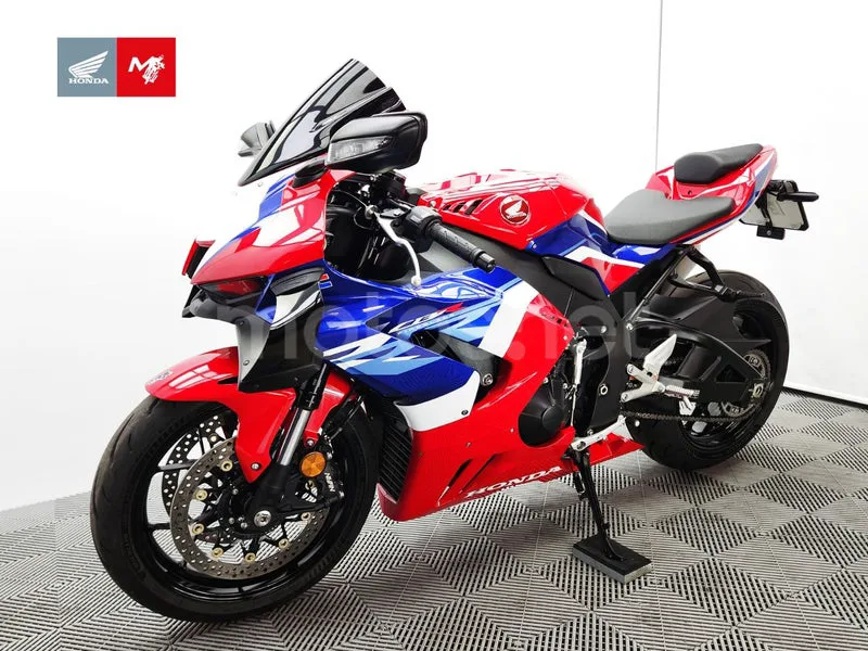 Honda CBR1000RR-R Fireblade - Vista 21