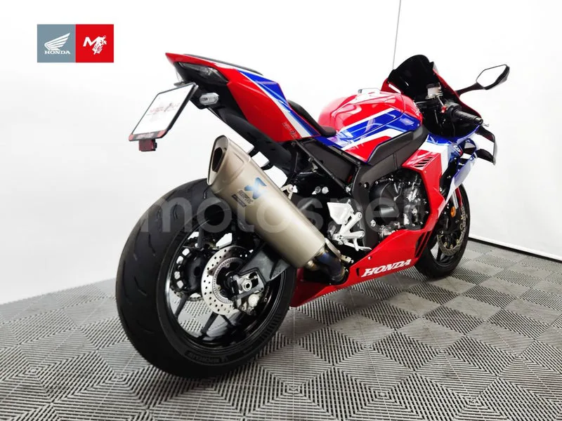 Honda CBR1000RR-R Fireblade - Vista 5